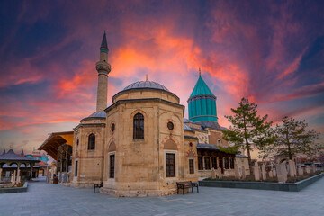Mevlâna & Şehir Merkezi
